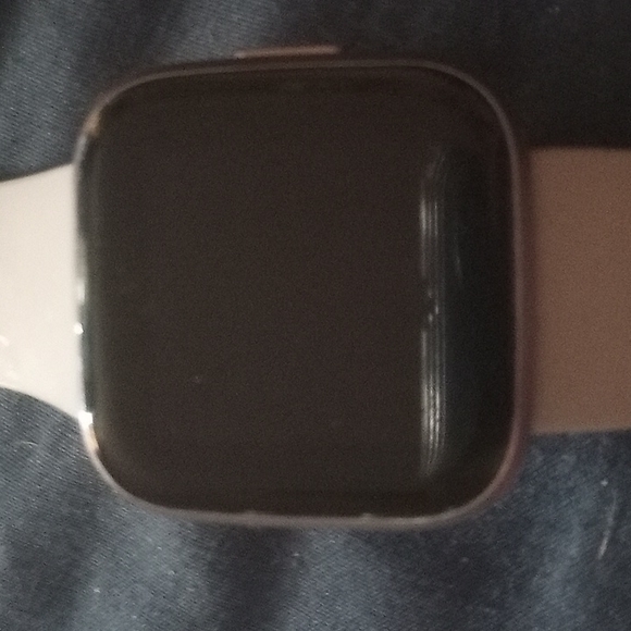 Fitbit Versa 2 - Picture 2 of 2